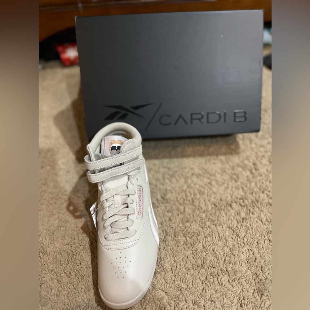 Cardi B Reebok Hightop Classic - Picture 2 of 2
